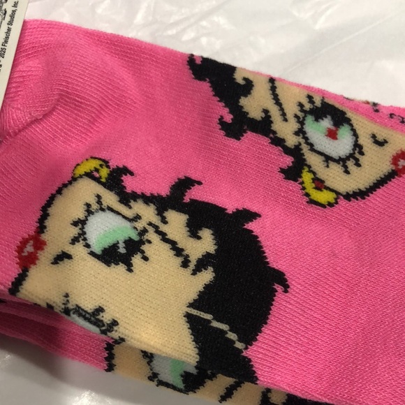 Betty Boop‎ pink betty boop image printed crew socks size 9-13 new - Picture 4 of 9